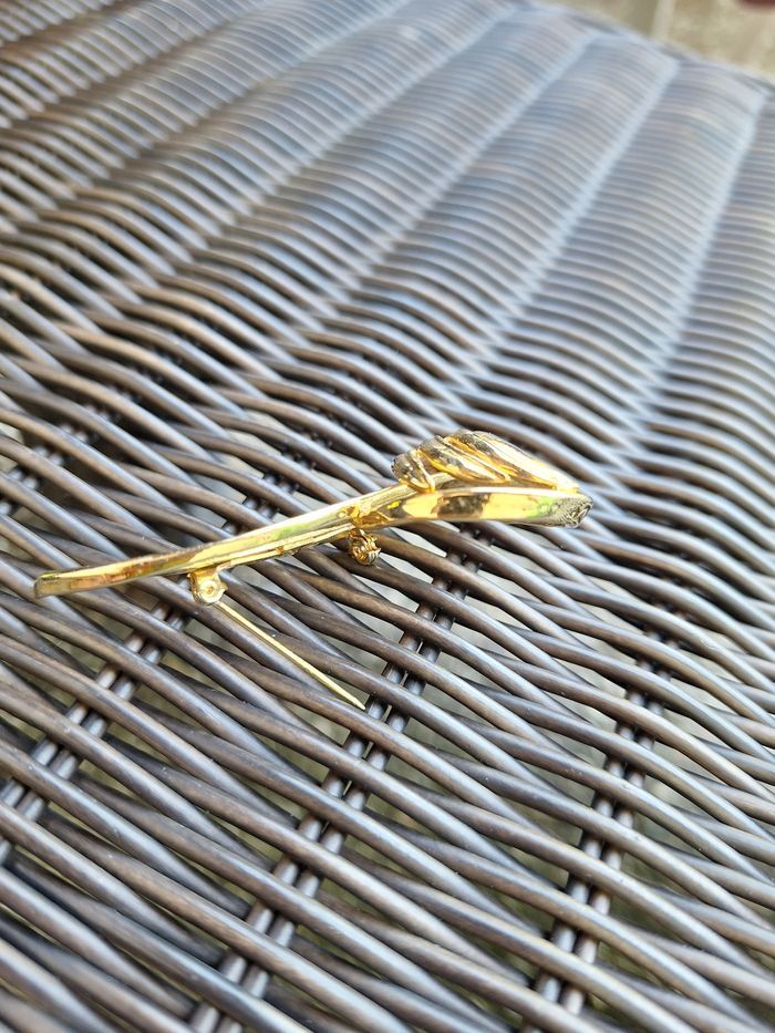 💍 Broche dorée - photo numéro 4