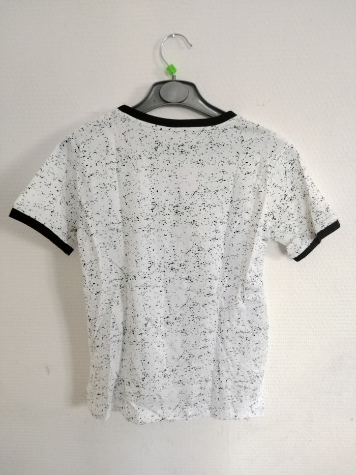 Tee-shirt neuf (neuf) - photo numéro 2