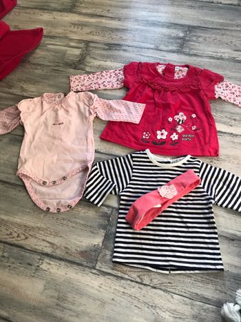 Petit lots de vêtements fille