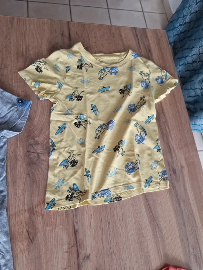 Lot - 4 tee shirt - 8 ans - photo numéro 5