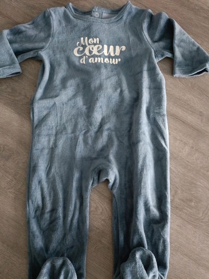 Pyjama velours bébé 9 mois bleu Marine Gémo – Très bon état - photo numéro 2