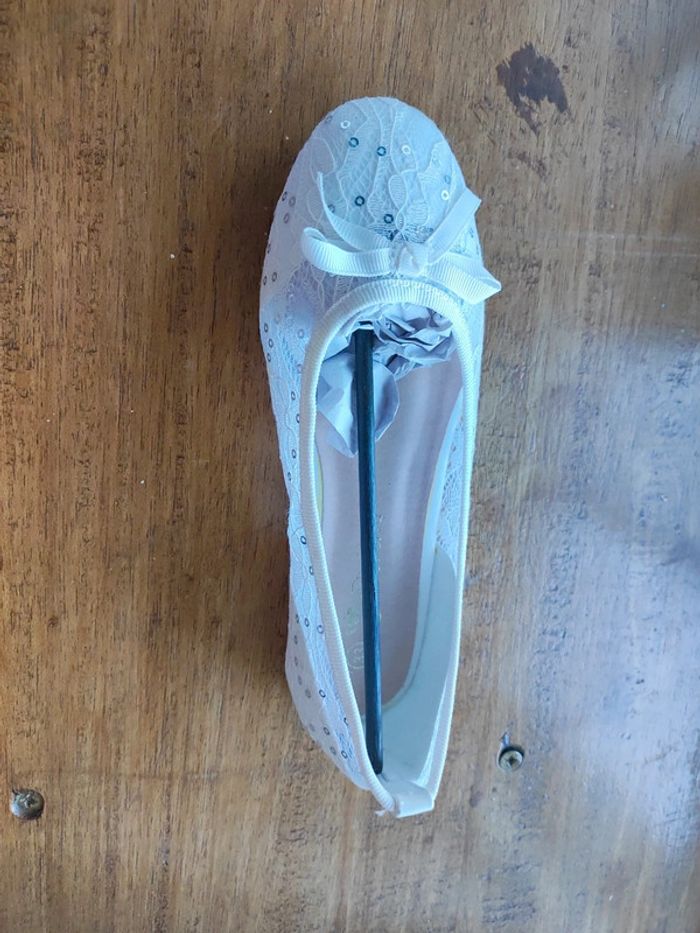 Très belles ballerines dentelles - photo numéro 3