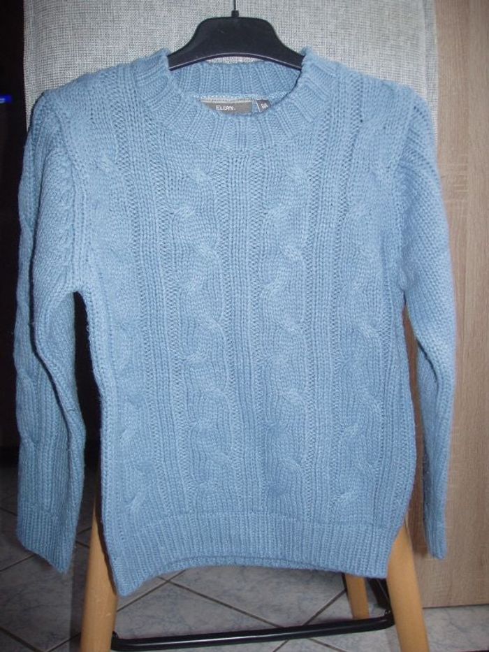 pull acrylique torsadé