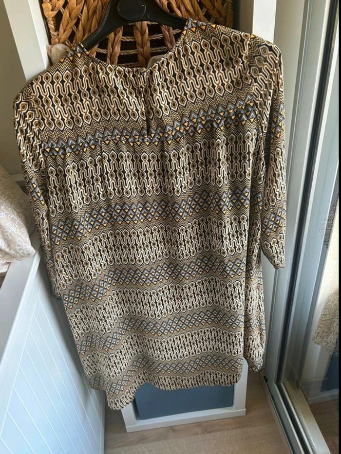 Robe ou tunique mi manche h’m taille M