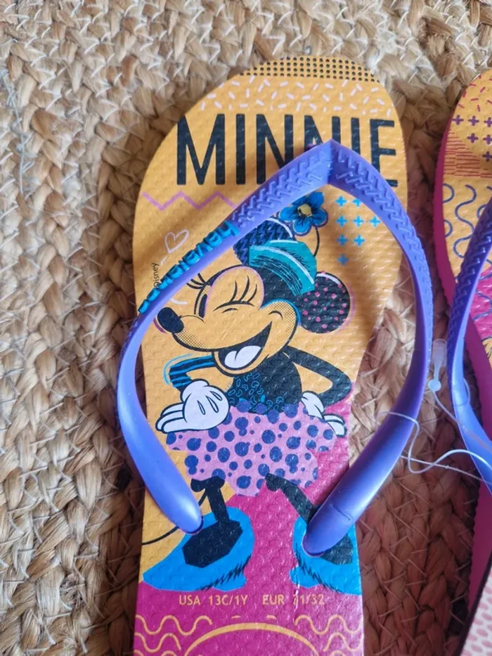Neuf jolie paire de tong motif minnie havaianas pointure 31 - photo numéro 2