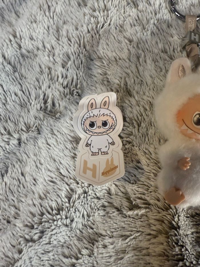Popmart labubu pin for love lettre H - photo numéro 4