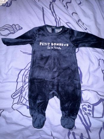 Pyjama bleu nuit taille 1 mois