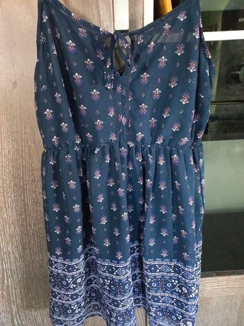 Petite robe en voile M bleue à motifs