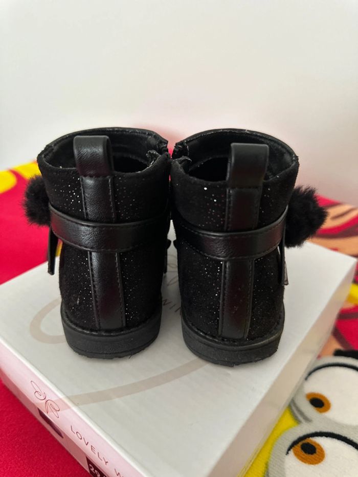 Bottines fille taille 24 - photo numéro 3