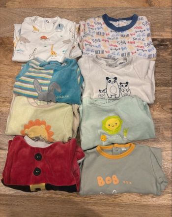 Lot de 8 pyjamas garçon taille 3 mois