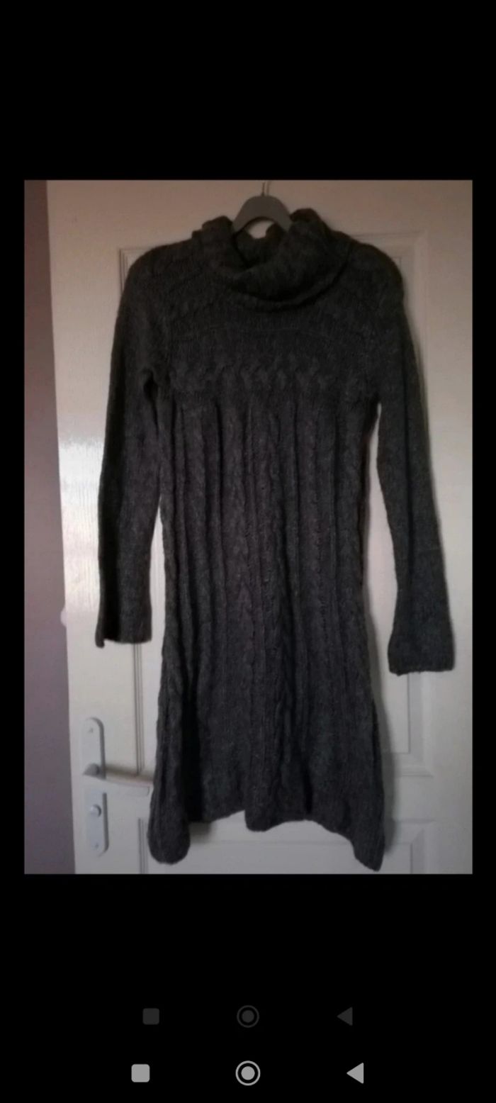 Robe en laine grise manches longues 34/36 3€