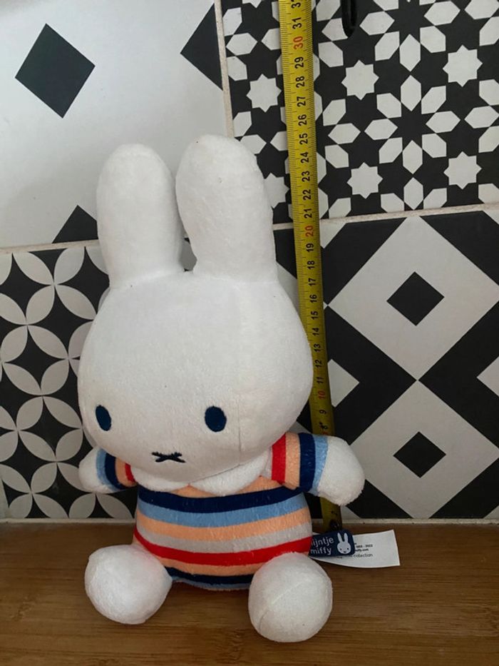Peluche lapin à grelot miffy - photo numéro 6