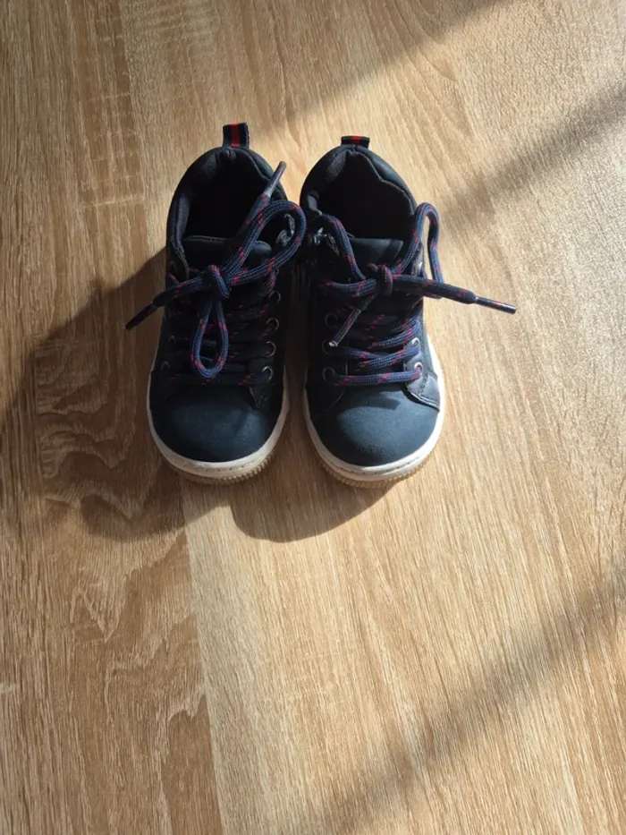 Basket taille 21 - photo numéro 4