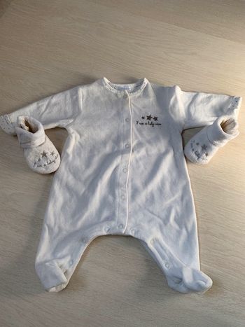 Pyjama avec pantoufles