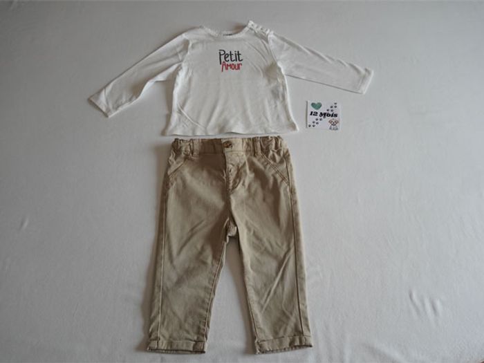 Lot n°1 : 10 Vêtements Garçon 12 mois : 4 Pantalons + 1 salopette + 5 Hauts - photo numéro 3