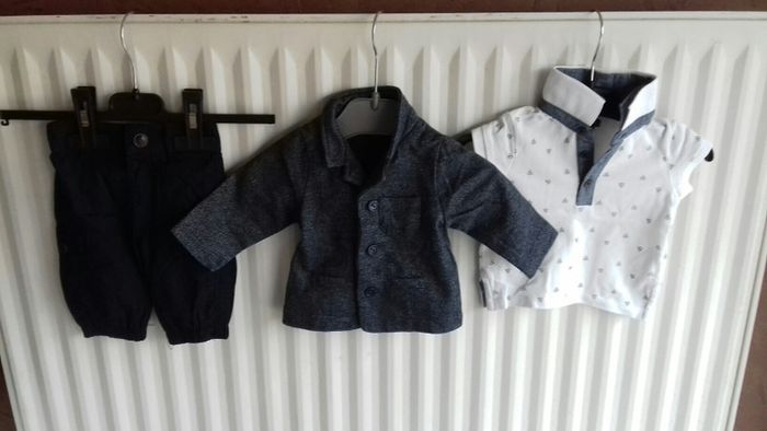 Ensemble / Tenue 3 pièces neuf garçon 1 mois - photo numéro 2