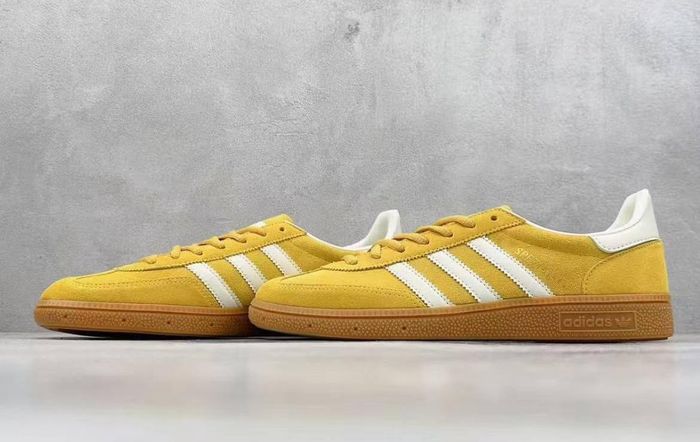 Baskets Adidas taille 45 - photo numéro 5