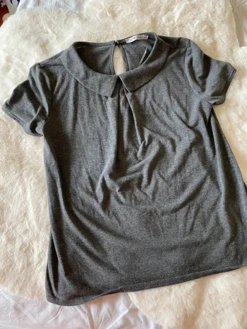 Haut gris Gémo col Claudine taille XS