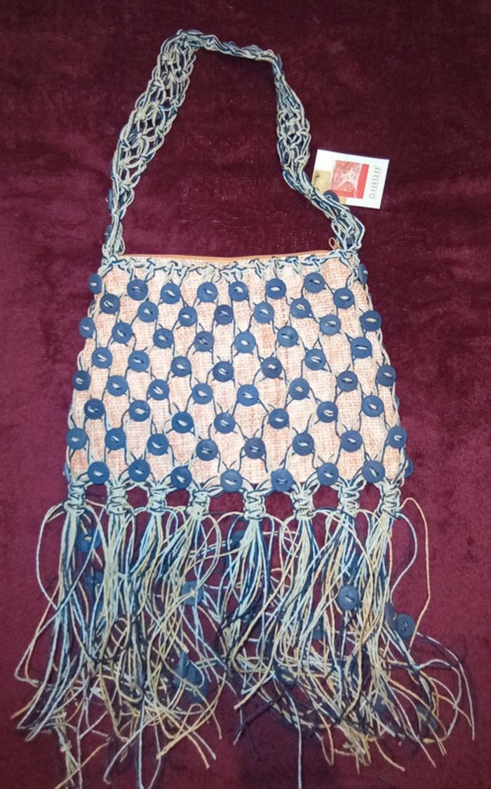 Deux magnifiques sacs a bandoulière avec boutons et franges Neufs Giada - photo numéro 5