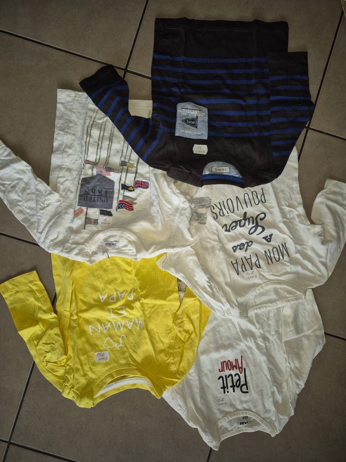 Lot de vêtements 6 mois garçon - photo numéro 2