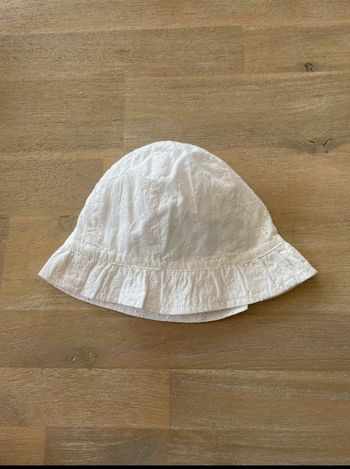 Chapeau bébé Kiabi