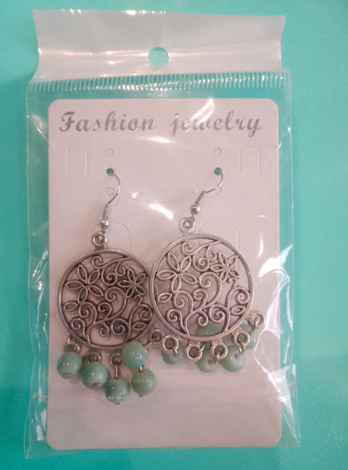 Boucles d'oreilles pendantes