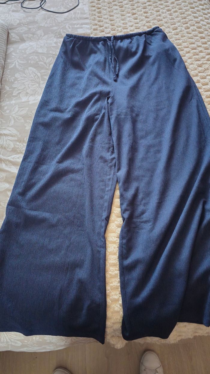 Pantalon jambe large - photo numéro 1