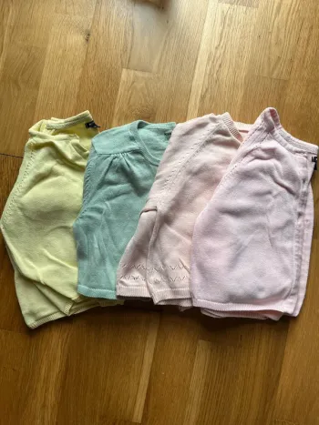 Lot gilet court