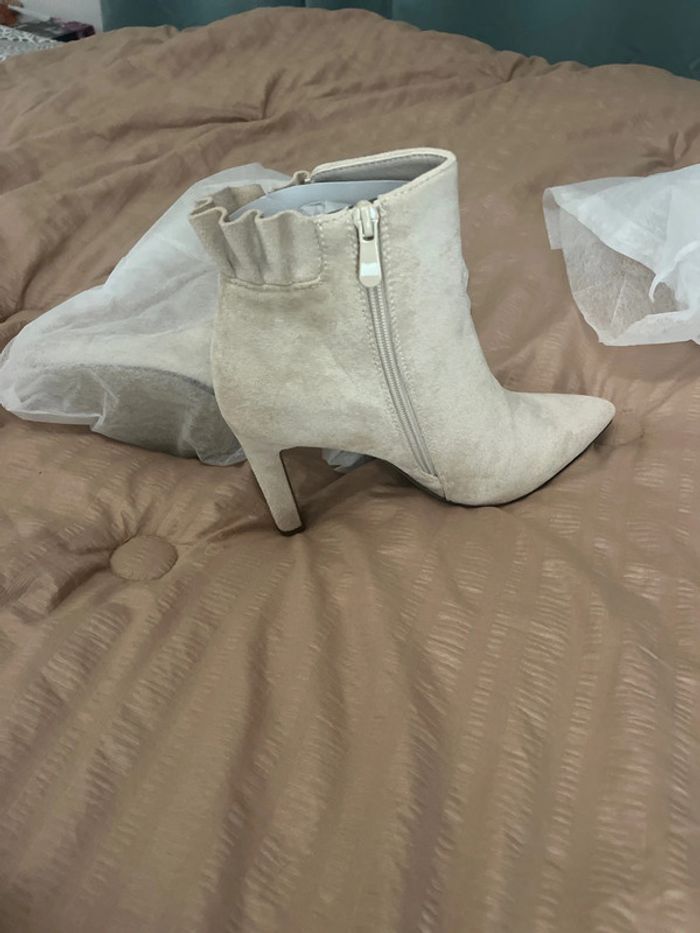 Bottines beiges,neuve pointure 40 - photo numéro 4