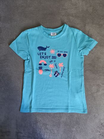T shirt bleu clair tape à l'œil