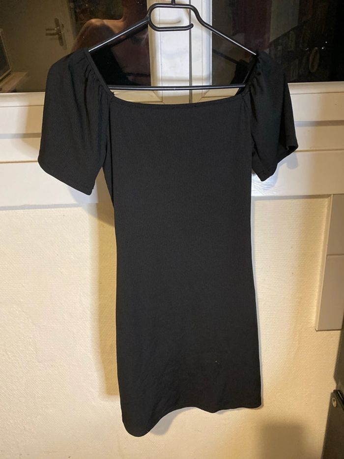 Robe noir - photo numéro 2