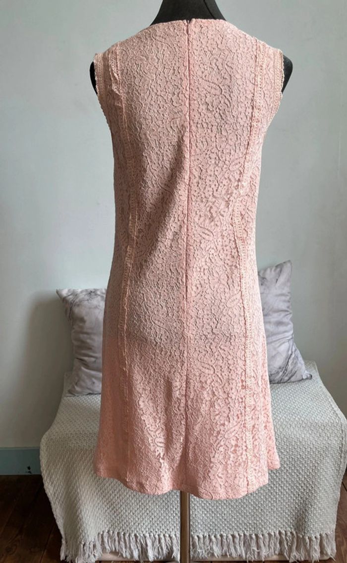 Robe en dentelle entièrement doublée Javier Simorra. - photo numéro 3
