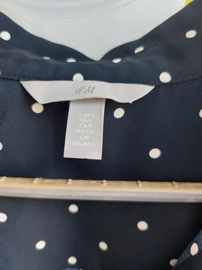 Chemise H&M – M – Noir – État : Excellent - photo numéro 5
