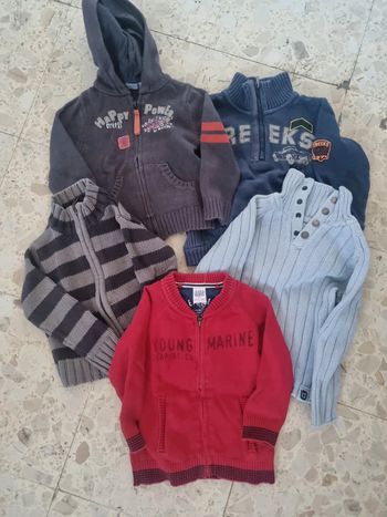 Lot pulls et gilets 24 mois