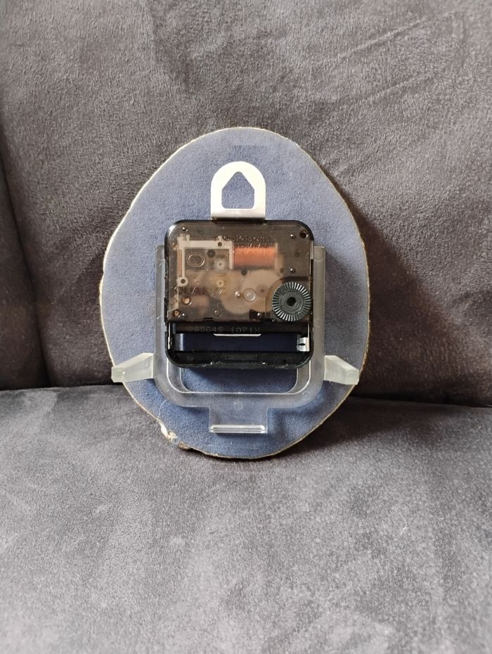 Petite horloge en Agathe - photo numéro 2