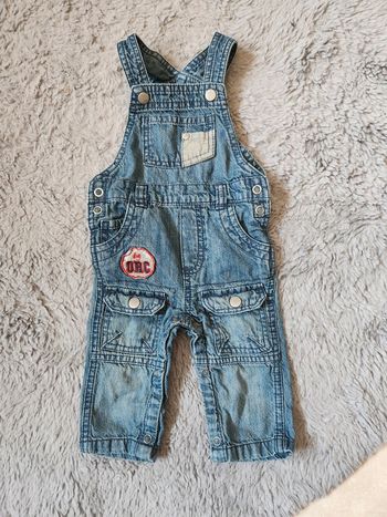 Salopette en jean taille 6 mois
