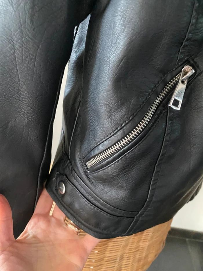 Perfecto noir en simili cuir Primark taille 32 - photo numéro 5
