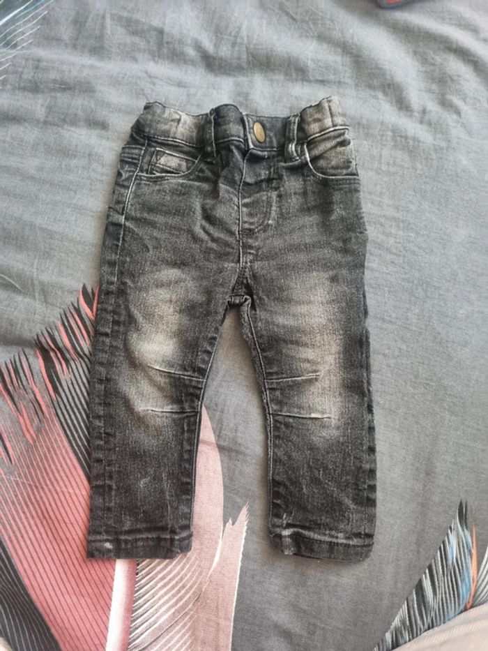 Jean 6 mois . Primark