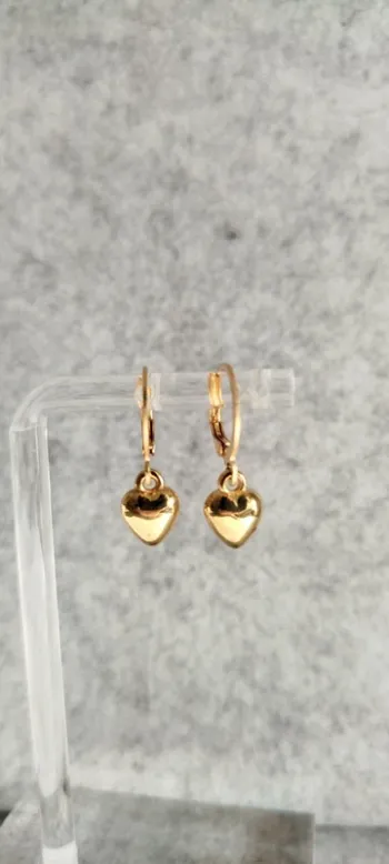 🍄 Boucles d’oreilles ▪ cœur doré sur anneaux délicats
