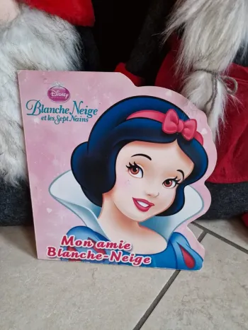 livre mon amie blanche neige Disney