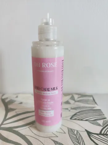 Oh rose lait de soin capillaire à la keratine eau de rose 200ml valeur 24 €