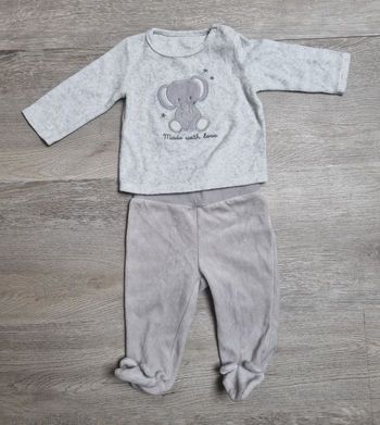 ​Pyjama Bébé 6 Mois Velours Doux Gris Éléphant Tres Bonne Etat