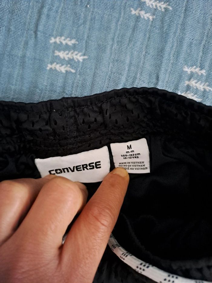 Short noir converse - photo numéro 2