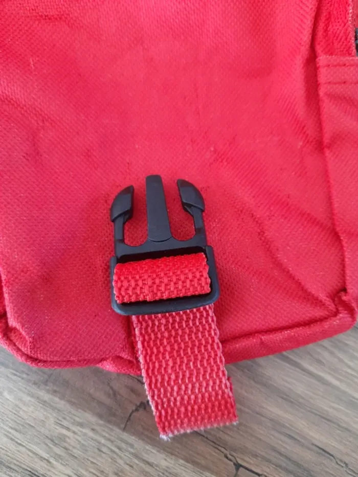 Sacoche bandoulière ou ceinture rouge - photo numéro 6