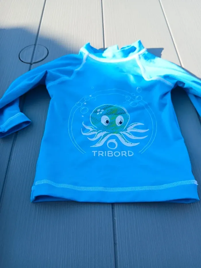 Tee shirt