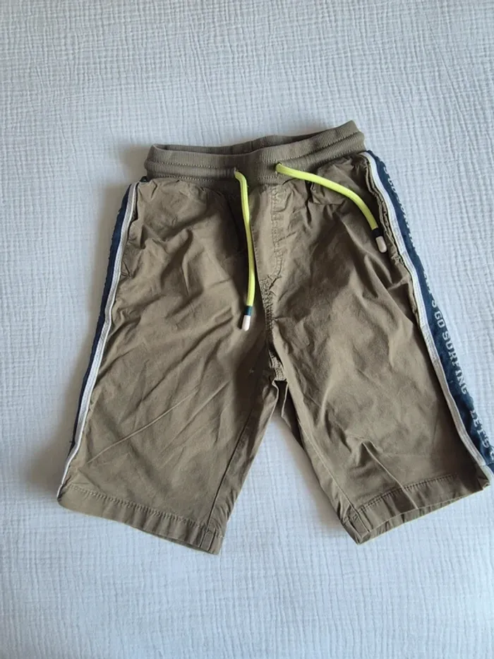 Short kaki Tape à l'oeil 7 ans - photo numéro 1