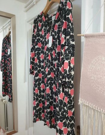 Robe fluide fleurie 123 Taille 40