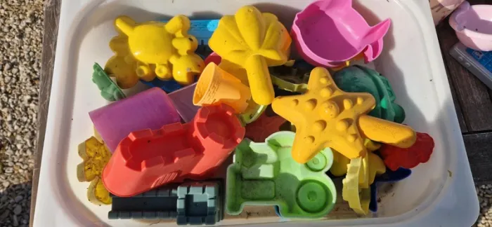 Très gros lot jouets de sable - photo numéro 5