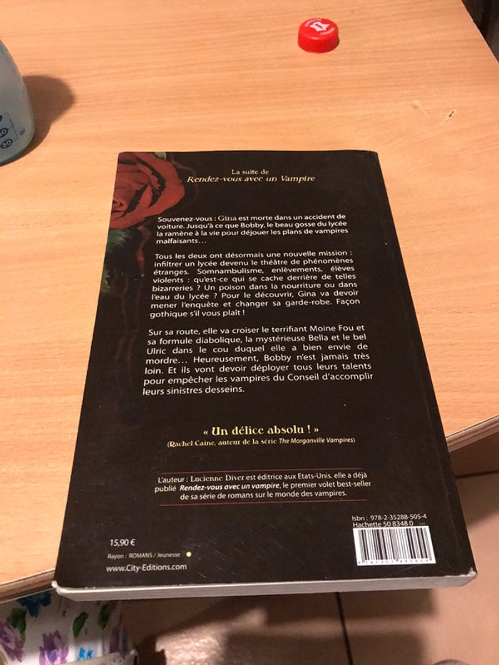 Livre un amour de vampire de Lucienne diver - photo numéro 2