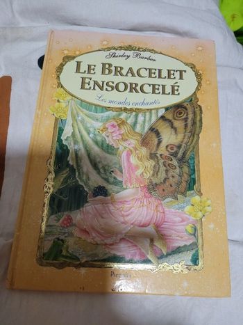 Le bracelet ensorcele